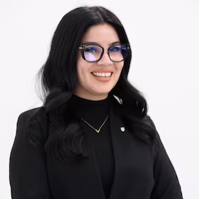 Photo of Laura Valencia